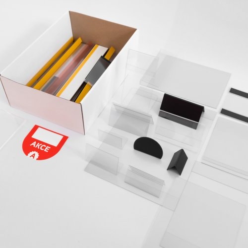 vzorky cenovek a stojánků pro regály, prodejny a supermarkety